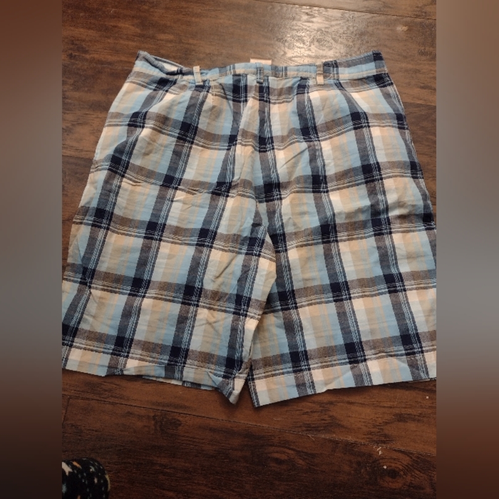 White Stag Blue and Striped With Other Colors Bermuda Shorts Size 8. - Picture 8 of 14